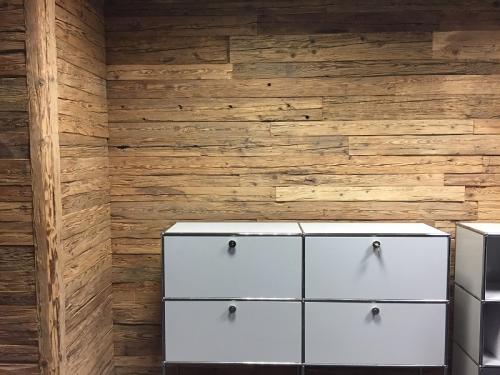 Altholz Fichte gehackt Wandverkleidung