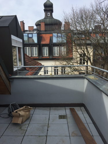 Dachterrasse vorher mit Stein