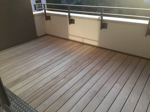 Holz Balkonbelag langlebig