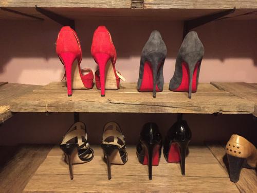 Holz Schuhregal begehbarer Kleiderschrank (10)