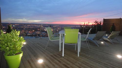 Holz Terrasse Thermokiefer