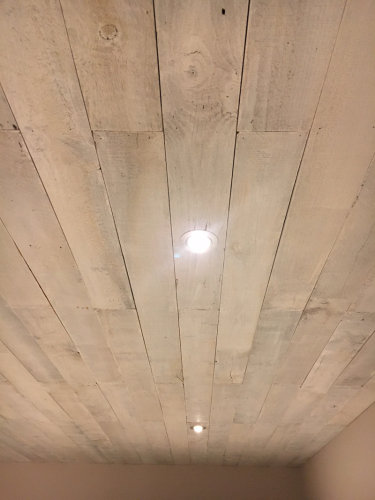 Holzdecke rustikal (1)