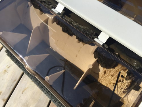 Holzterrasse abschleifen reinigen pflegen