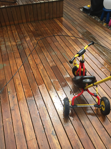 Holzterrasse reinigen plegen