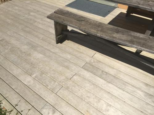 Holzterrasse verlegen ohne Schrauben (1)