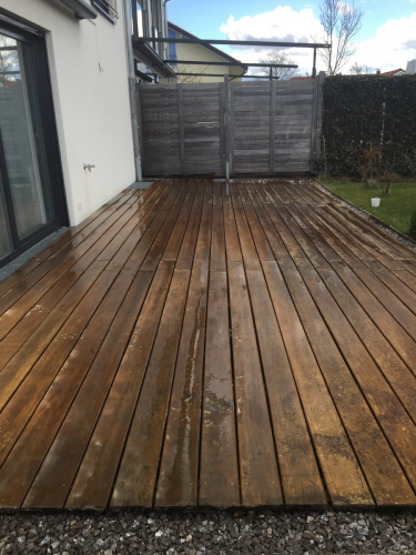 Pflege Holzterrasse reinigen (4)