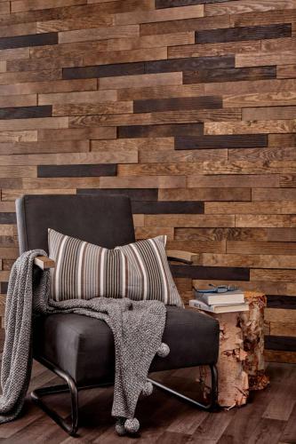 Wandverkleidung braun